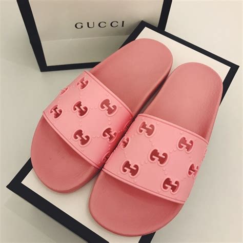 pink gucci alides